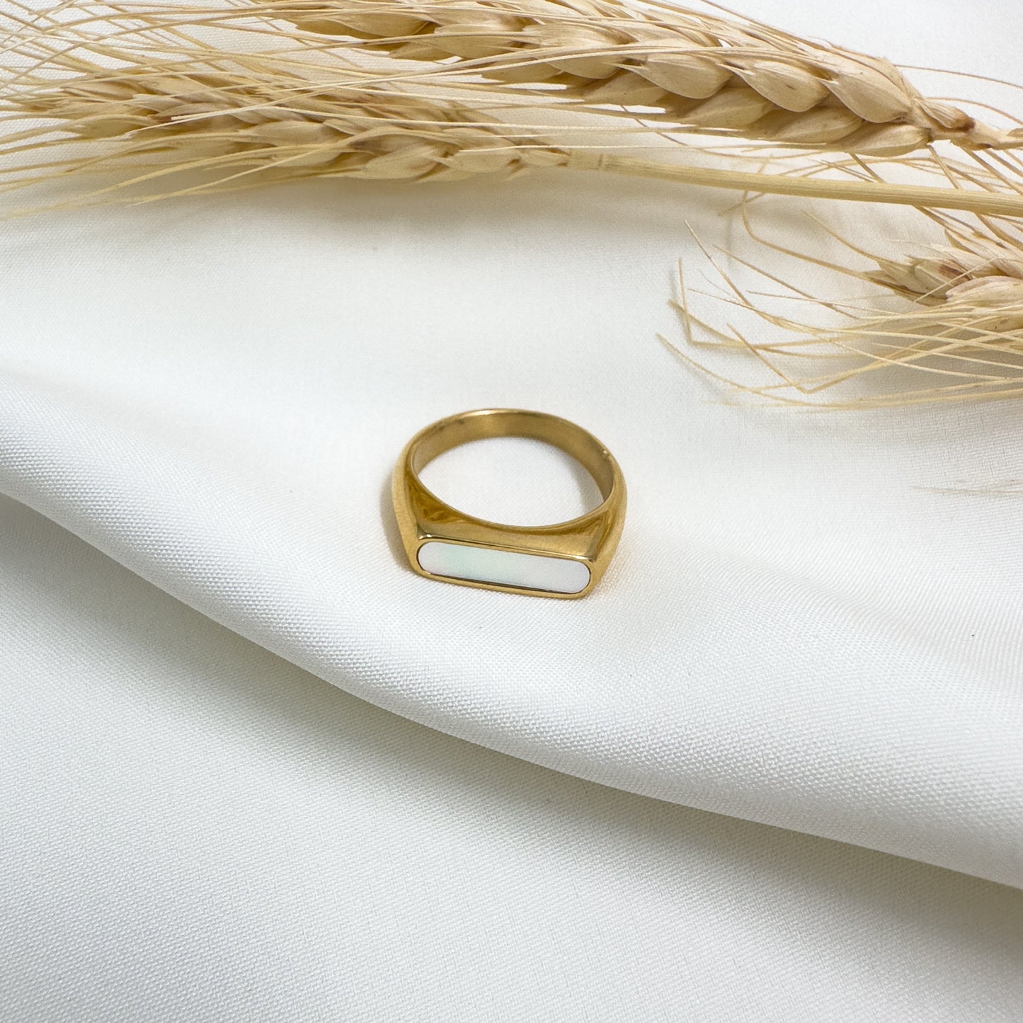 Aden Ring (White)