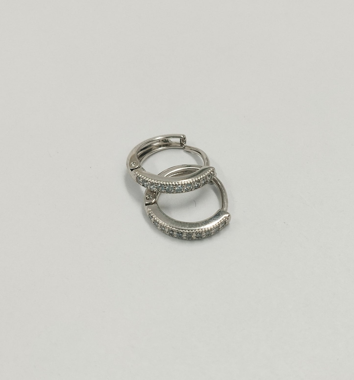 Cheryl Huggie Hoops (Silver)