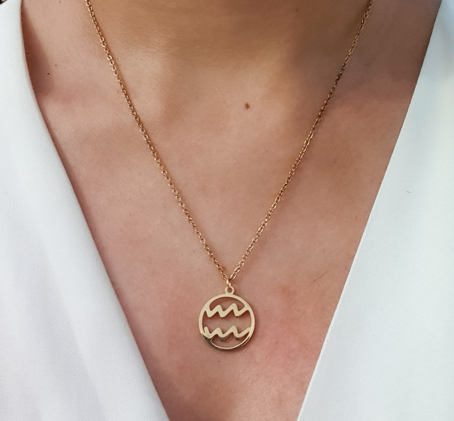 Gold Zodiac Necklace (Aquarius)