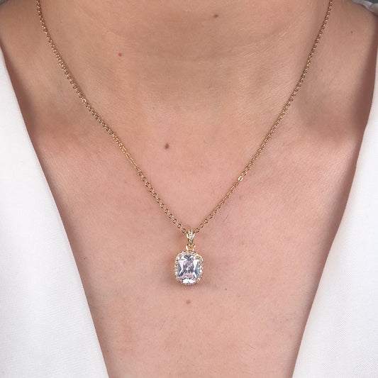 Donna Solitaire Necklace